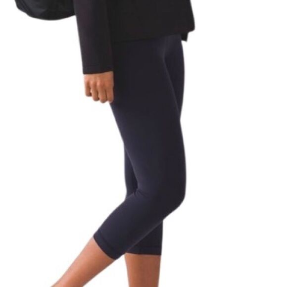 …Lululemon Align Crop 19" Midnight Navy - Picture 4 of 12